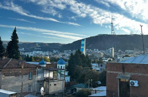 Chugureti House | Boutique in the Attic Near Fabrika
