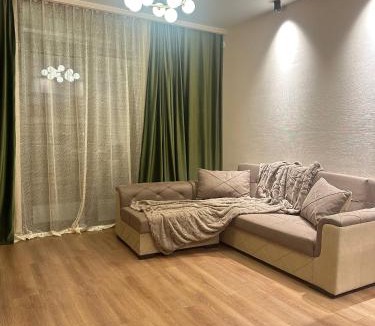 Vake-Saburtalo Apartment | Olive Dream Apartment with Balcony View