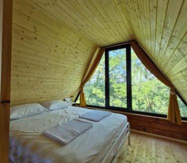 Kutaisi Apartment | Cozy Cottage A