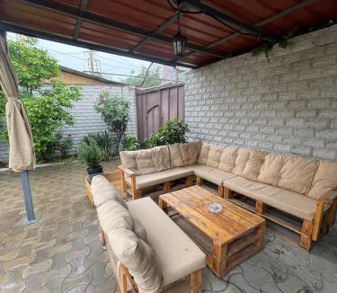 Tbilisi Villa | Villa with yard in the center