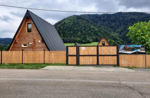 Likani House | Eco cottage in Borjomi with pool 2