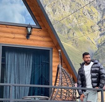 Stepantsminda Ski Chalet | Edelweiss Cottage Kazbegi Mountain Views Near Gergeti