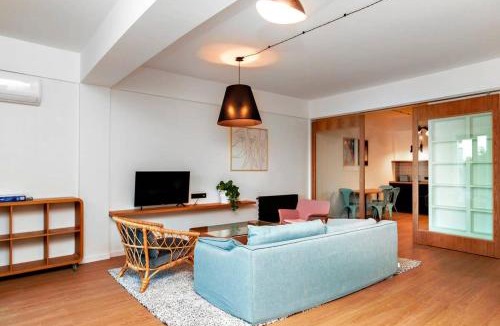 Sololaki Apartment | Stylish 2BR apt w huge terrace in Old Tbilisi