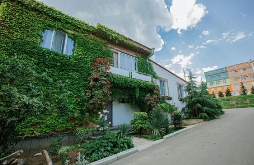 Telavi House | Neli & Zaal Guest House