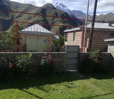 Stepantsminda House | guest house lela rezo