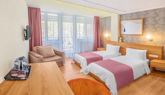 Solo Grand Boshuri Hotel