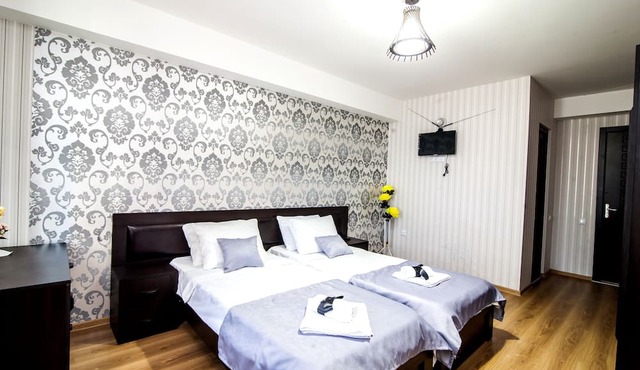 Hotel Ellegance