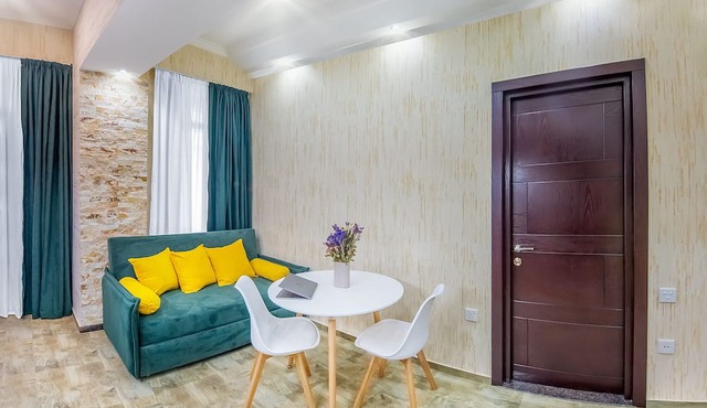 H&B apartments Ingorokva