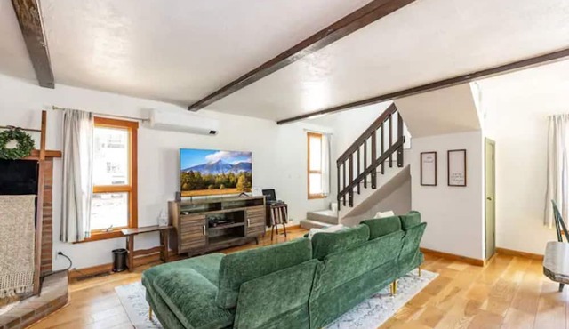 Charming Cabin close to Flagstaff, Sedona & Hiking in Munds Park