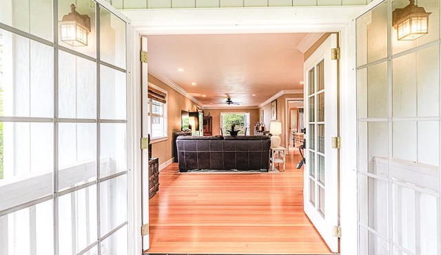 SWEET Luxury Cottage with Private Pool and Studio - Jungle Villa in Keaau in Keaau
