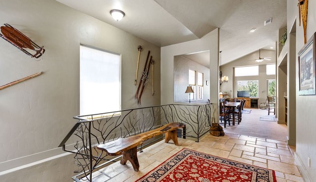The Alpine Chalet - Sleeps 14! in June Lake