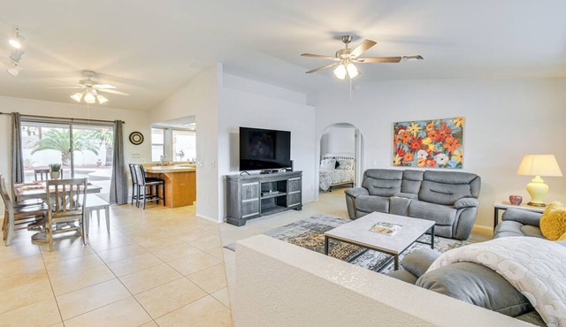 Lake Havasu Home - 2 Mi from Main Launch Ramp! in Lake Havasu City