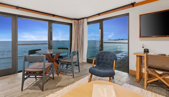 SA Beach Suite 6 by Stay Awhile Villas in Malibu