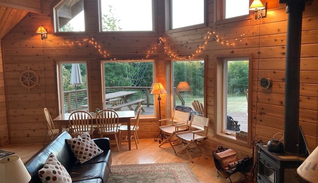 ⚓️ Nautical Sea Cabin with Water View ⚓️ in Lopez Island
