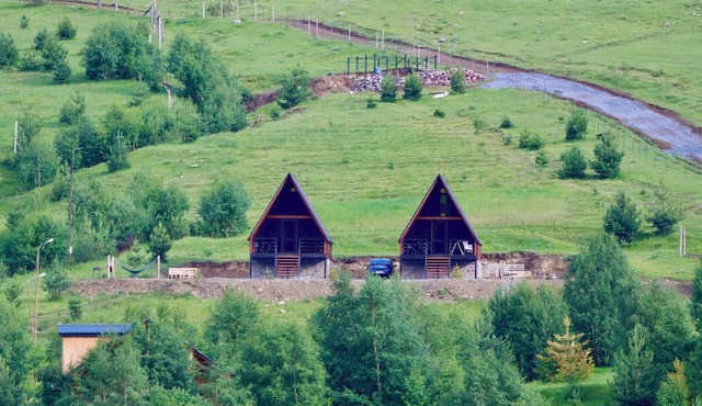Gagma Chalets - Alone with nature,Surrounded by Peaks, Wrapped in Silence