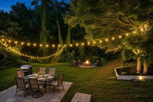 DC Line Gathering Retreat for Groups Fire Pit & Private Backyard in Capitol Heights