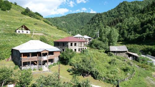 Bezengi guesthouse and Cafe Kala
