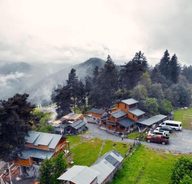 Heshkili huts and cabins Svaneti