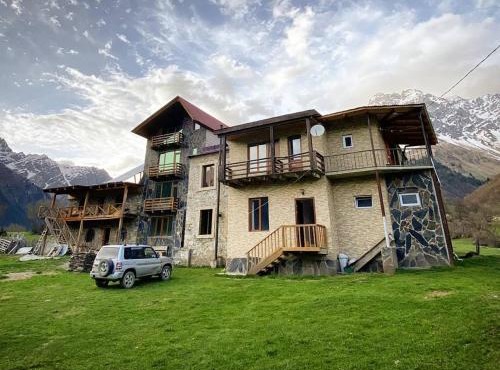 Peak Mazeri Guest House